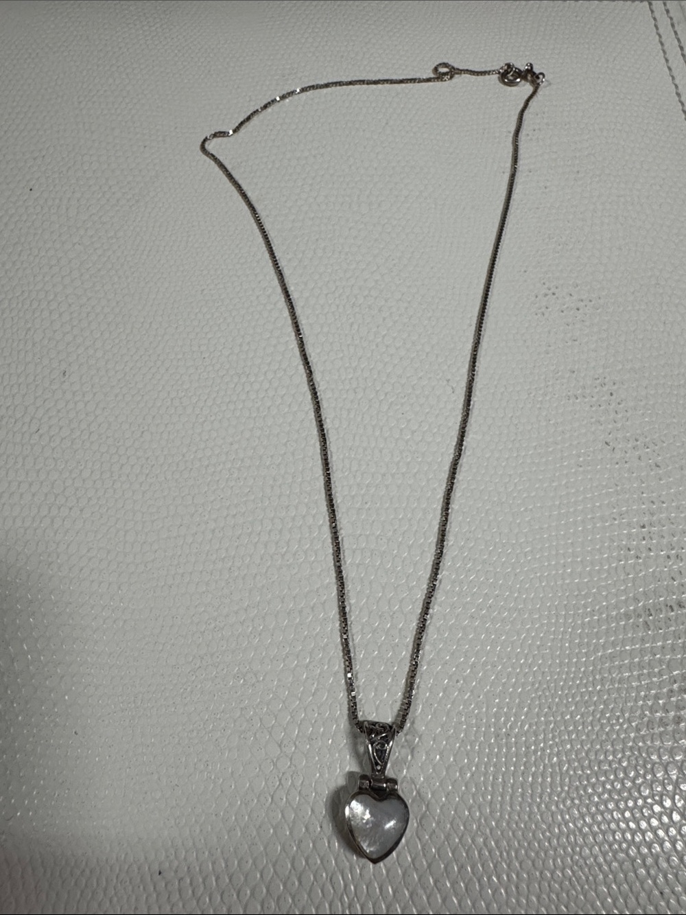Sterling Silver Heart Pendant Necklace - White mother of pearl